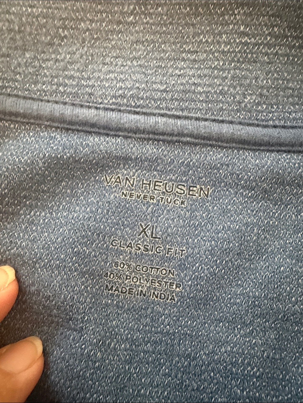 Van Heusen Pull Over - Picture 4 of 4